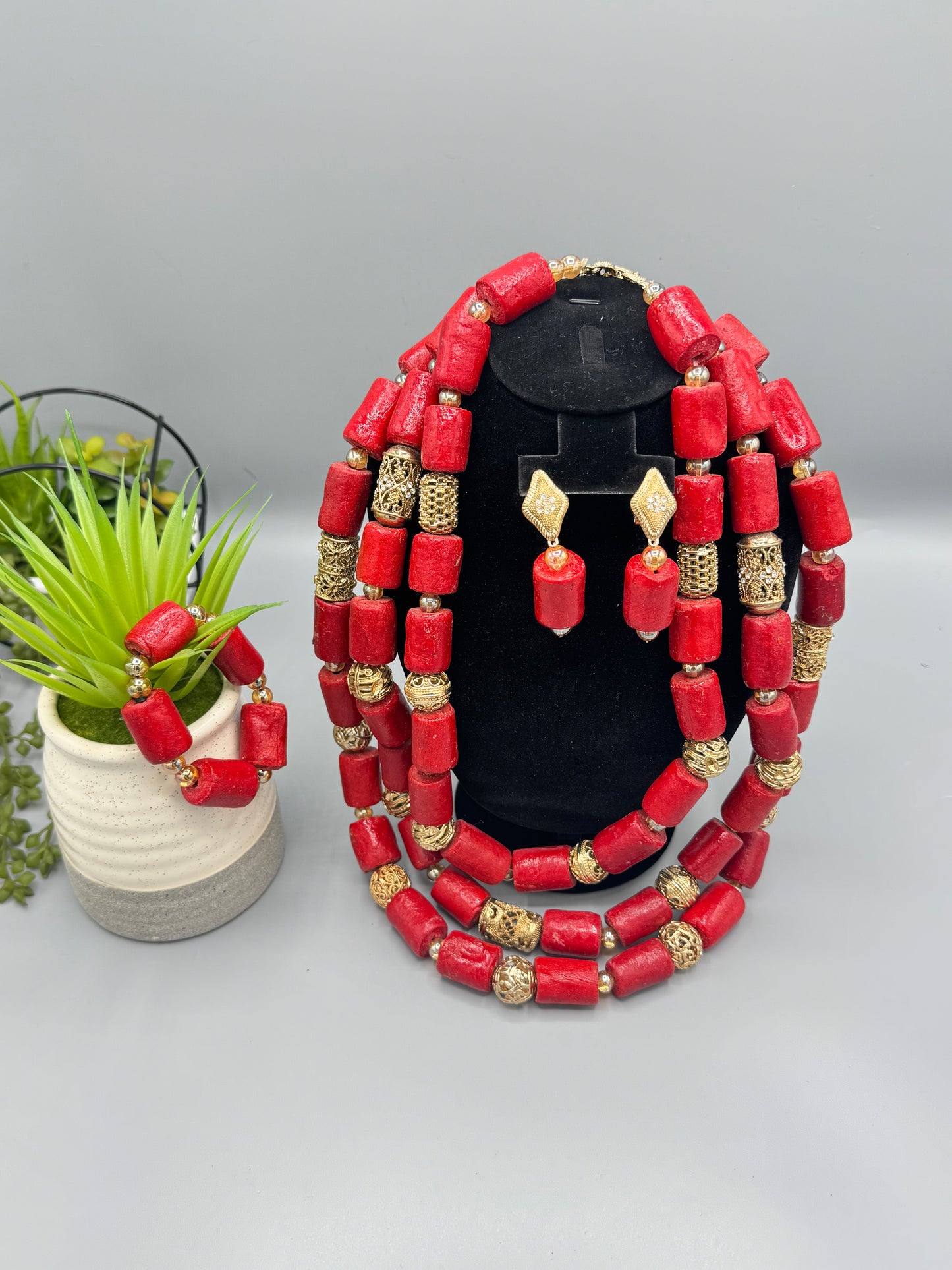 Coral Empress - Coral Beaded Jewelry Set
